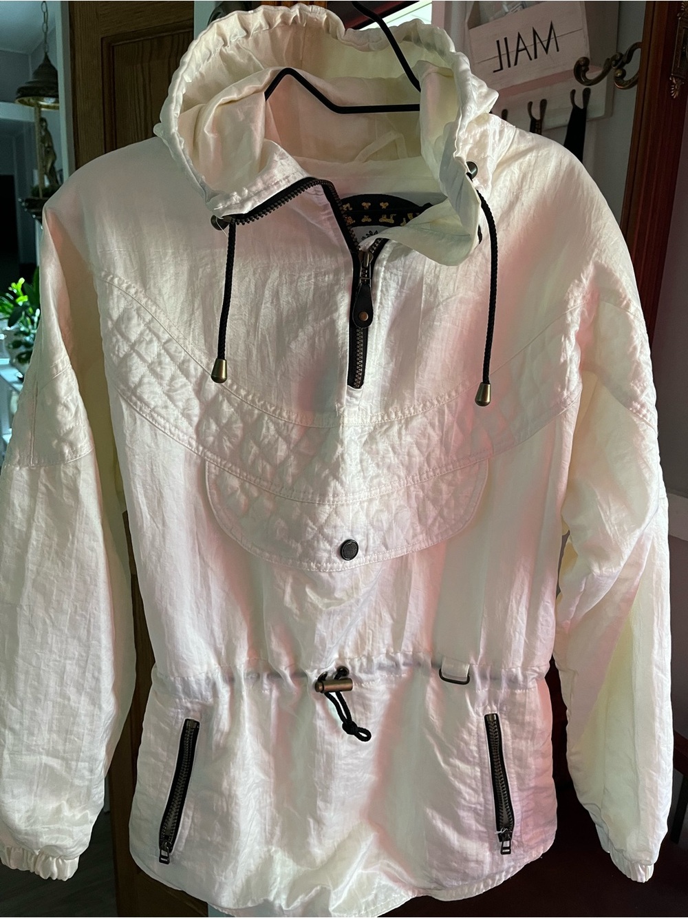Vintage Nils White Womens Sz 10 Nylon Ski Jacket Made In USA